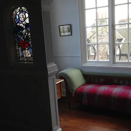 Fabulous 4 Bedroom Castle View