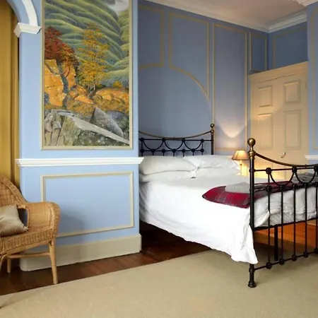 Fabulous 4 Bedroom Castle View