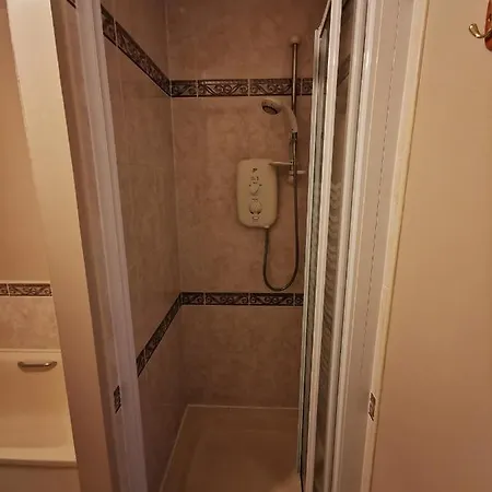 4-bedroom Perfect For Families! Edinburgh