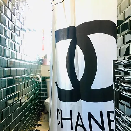 Good Times Elm Row Centre Эдинбург