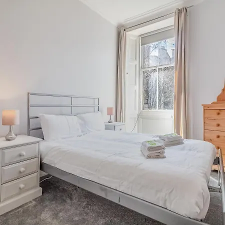 Apartment Sunny & Trendy 2bds Flat, Close To The Royal Mile! *
