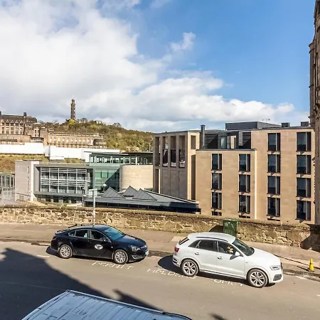 Sunny & Trendy 2bds Flat, Close To The Royal Mile! Apartment *