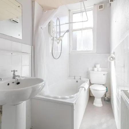 Sunny & Trendy 2bds Flat, Close To The Royal Mile! Apartment *