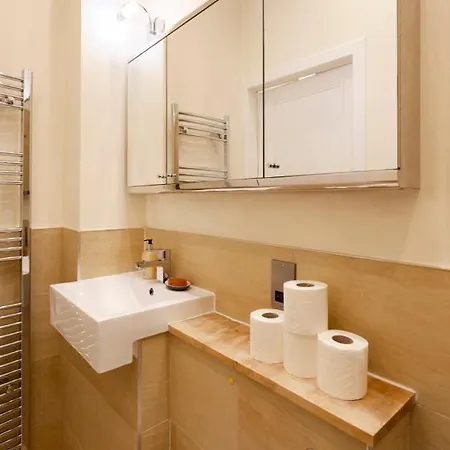 Apartment Large & Bright 2bd Flat In Edinburgh