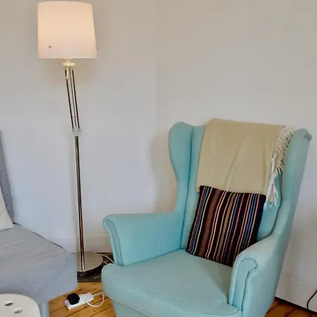 Appartement And Inviting 2 Bedroom Perfect For Festival