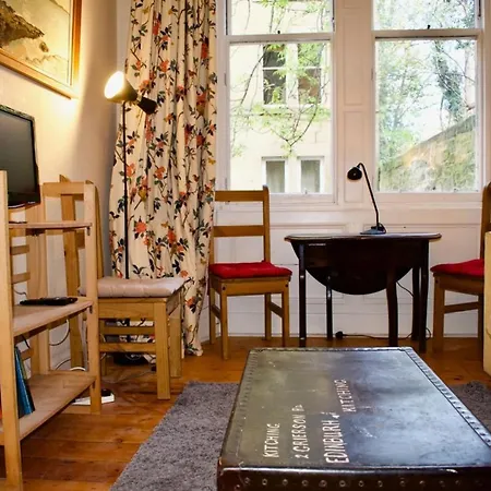 Lägenhet 3 Bedroom Next To Leafy Meadows Edinburg