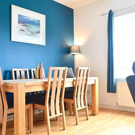 Beautiful Flat With 2 King Bedrooms * Edinburgh