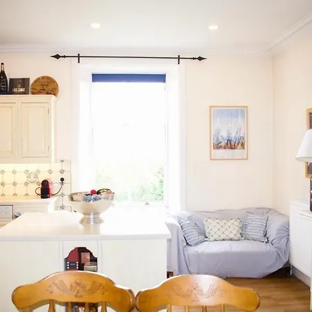Apartament Beautiful & Bright Three Bedroom *