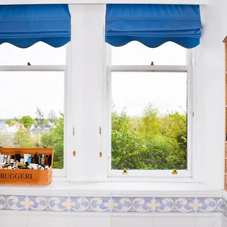 Apartament Beautiful & Bright Three Bedroom *