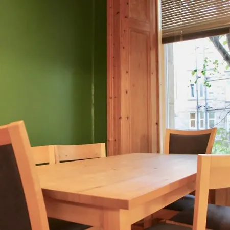 Classic Flat Close To City Centre! Sale! Daire *