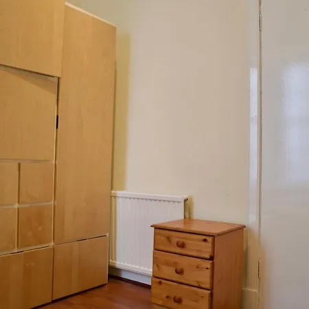 Central & Cosy 2 Bed Near Pleasance Apartment *