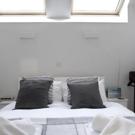 Apartamento Quiet Ground Floor Mews Flat And Parking