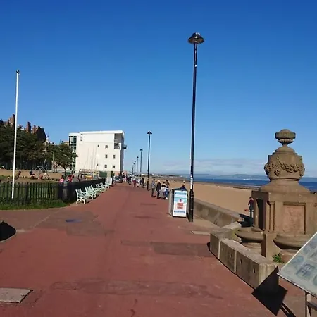 شقة Traditional 2bd Flat Views Of Portobello Beach إدنبرة