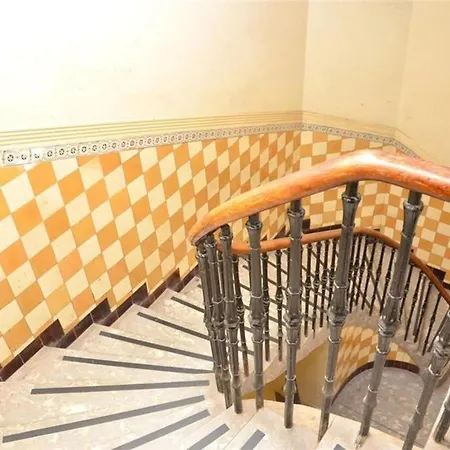 Traditional 2bd Flat Views Of Portobello Beach شقة *