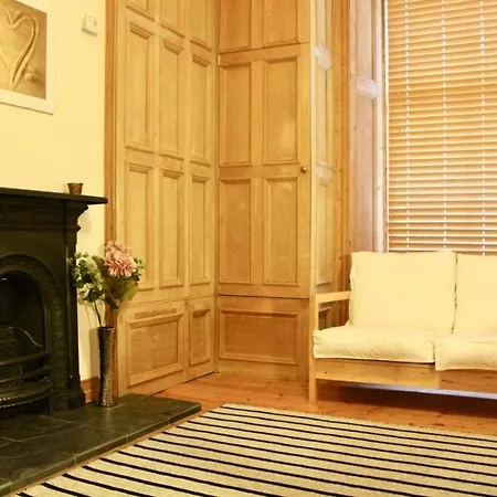 Daire Classic Flat Close To City Centre! Sale! *
