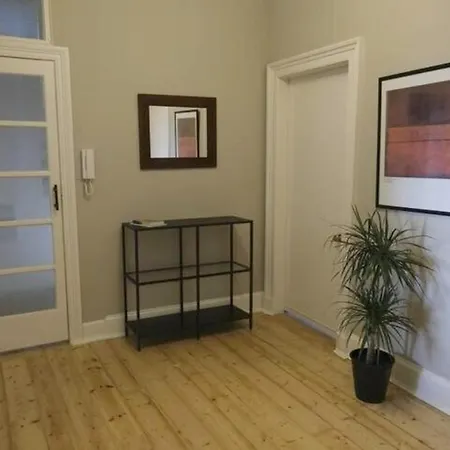 Apartment Contemporary Georgian 2bd Flat In Trendy Leith *