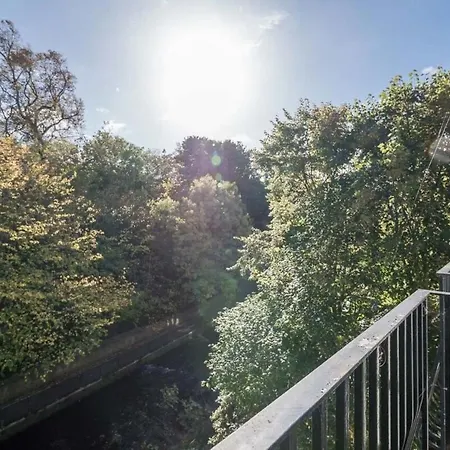 Bright Free Parking- Sleeps 4 Edinburgh