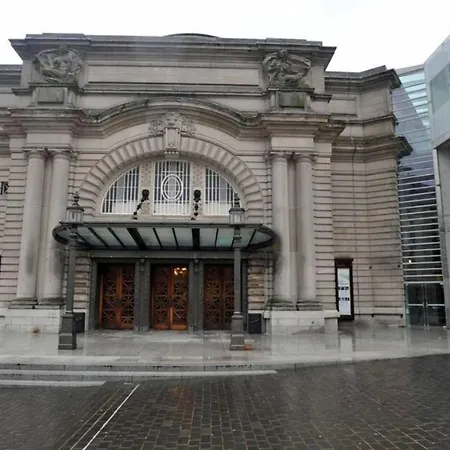 Cozy 2 Bedroom At Heart Of The *