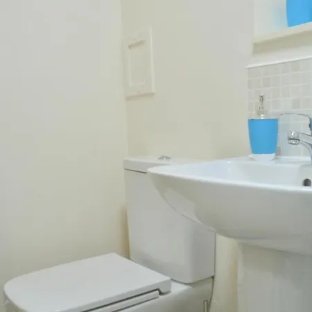 شقة Gorgeous 2 Bedroom In Converted Church