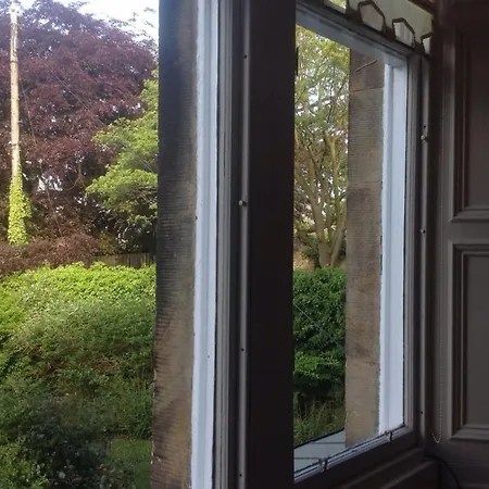 Botanic Garden Apartment Edinburgh