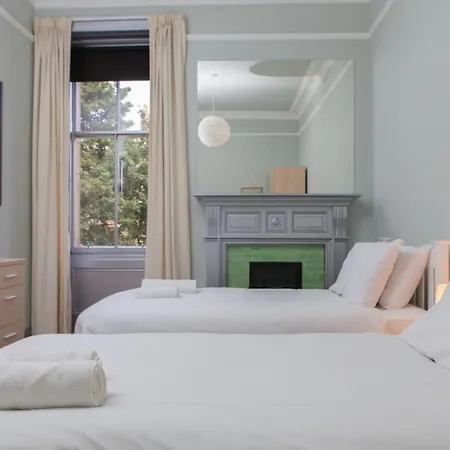דירה Stylish 3-bed 2-bath Flat *