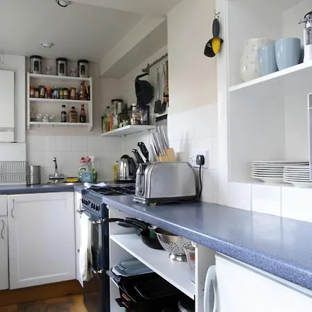 And Spacious 2 Bedroom Flat With Garden * Édimbourg