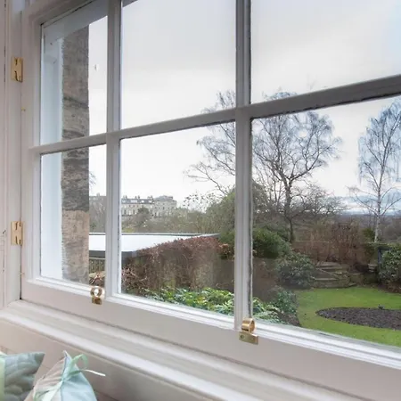 Gorgeous Georgian Apartment