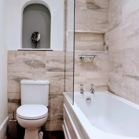 Appartamento Gorgeous Georgian Apartment *