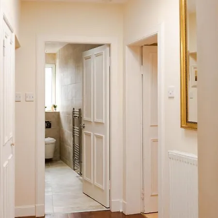 Luxury Morningside With Patio Holiday home