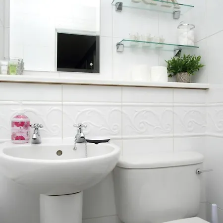 Beautiful Royal Mile Apartment Edinburgh