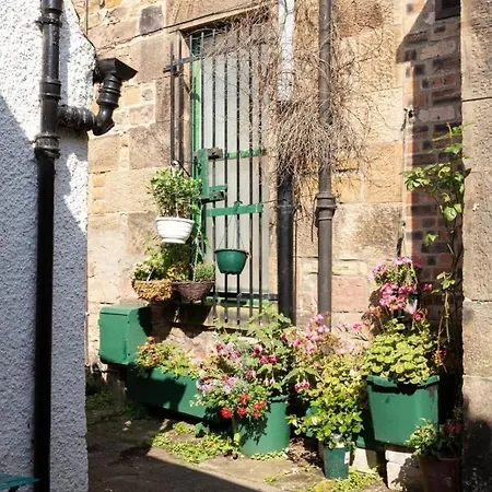 Luxury Morningside With Patio Holiday home