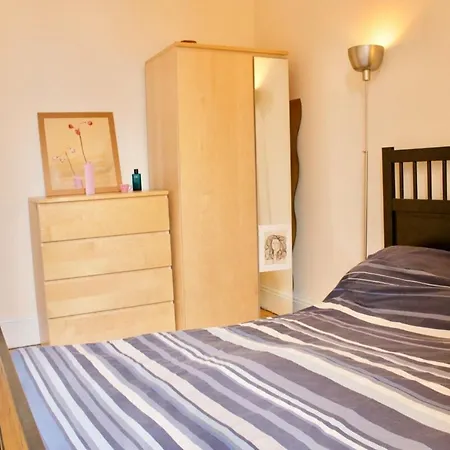 Apartment Classic Flat In The Heart Of Morningside Edinburgh