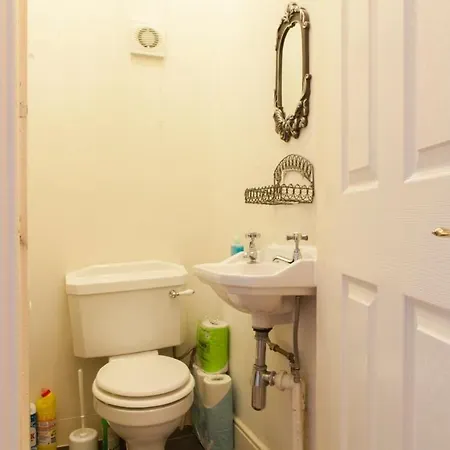 شقة 1 Bedroom On Charming St Stephen Street