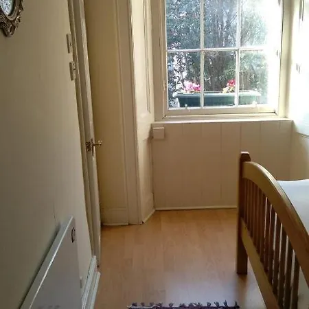 شقة 1 Bedroom On Charming St Stephen Street إدنبرة