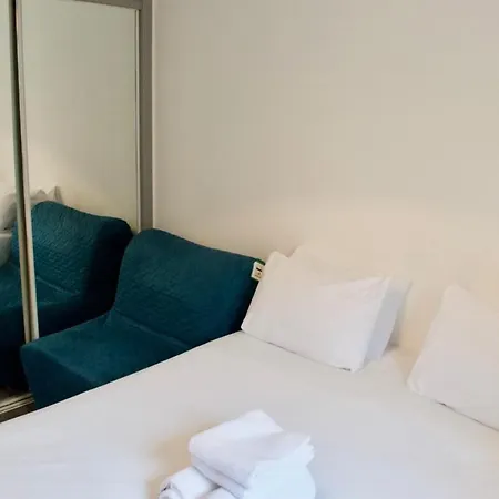 Appartamento Modern Flat In The Heart Of Edimburgo