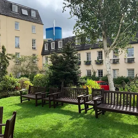 Modern Flat In The Heart Of Edimburgo