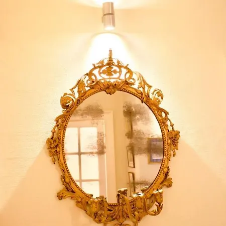 Appartement Period On Castle Street *