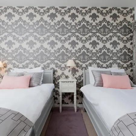 Appartement Holyrood - Luxury With Parking