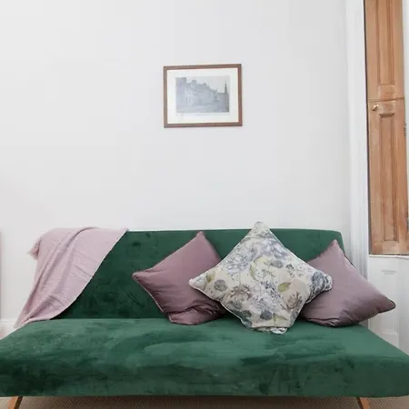 Traditional Luxury Sleeps 10 Guests Appartement *