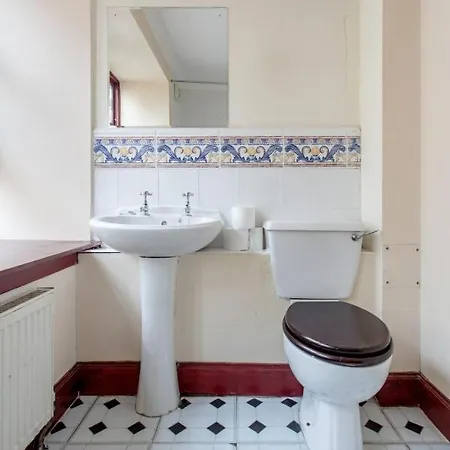 Apartamento 2 Bedroom By Leith's Shore *