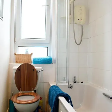 Bright & Cosy 1 Bd Flat In Edinburgh