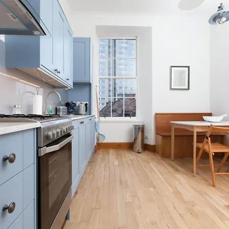 Traditional Luxury Sleeps 10 Guests Appartement *