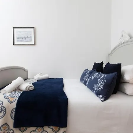Appartement Traditional Luxury Sleeps 10 Guests