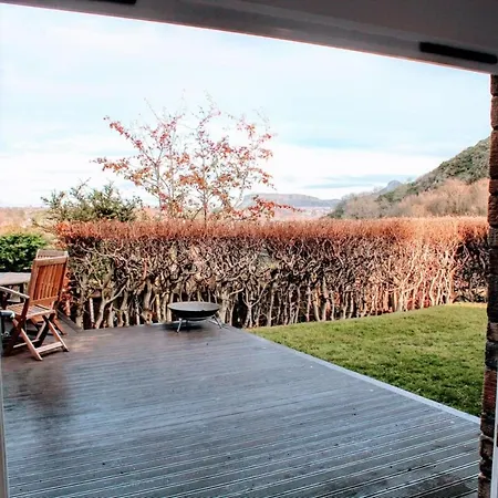 Casa vacanze Beautiful With Castle Views And Garden And Parking *