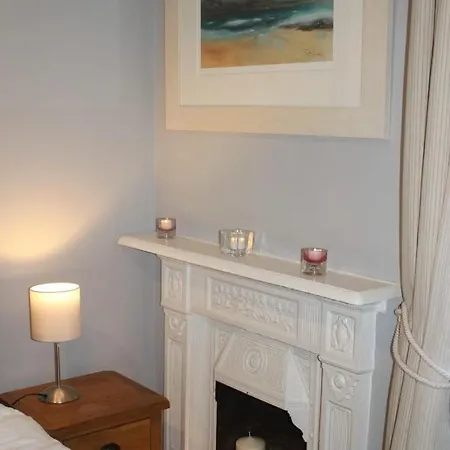 Sunny First Floor Stockbridge Flat Apartment Edinburgh