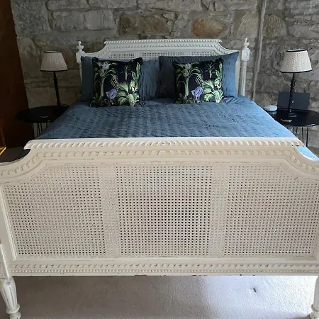 Private In City Centre Townhouse Homestay Edinburgh
