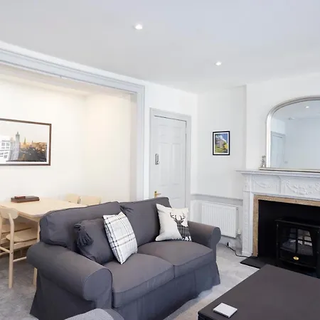 Joivy Elegant New Town Flat Near Princes Street