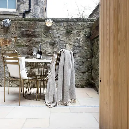 29 Queen Street Luxury Flats شقة فندقية *