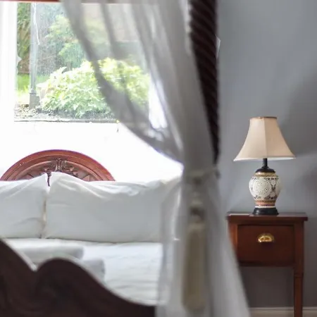 Holiday home Victorian Elegance With Stunning Castle View Edinburgh
