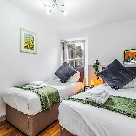 Central Royal Mile 3br-2ba, 1 Min To Castle - Free Parking & Zip Link Beds By Bonjour Residences Appartamento
